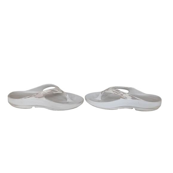 Oofos Recovery Sandals White Camo Flip Flops Thong Sandal Womens 6 Running - Picture 5 of 7